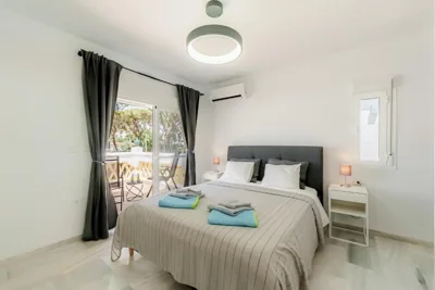 Casa Grapa in Sitio de Calahonda with heated pool — photo 8