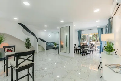 Casa Grapa in Sitio de Calahonda with heated pool — photo 9