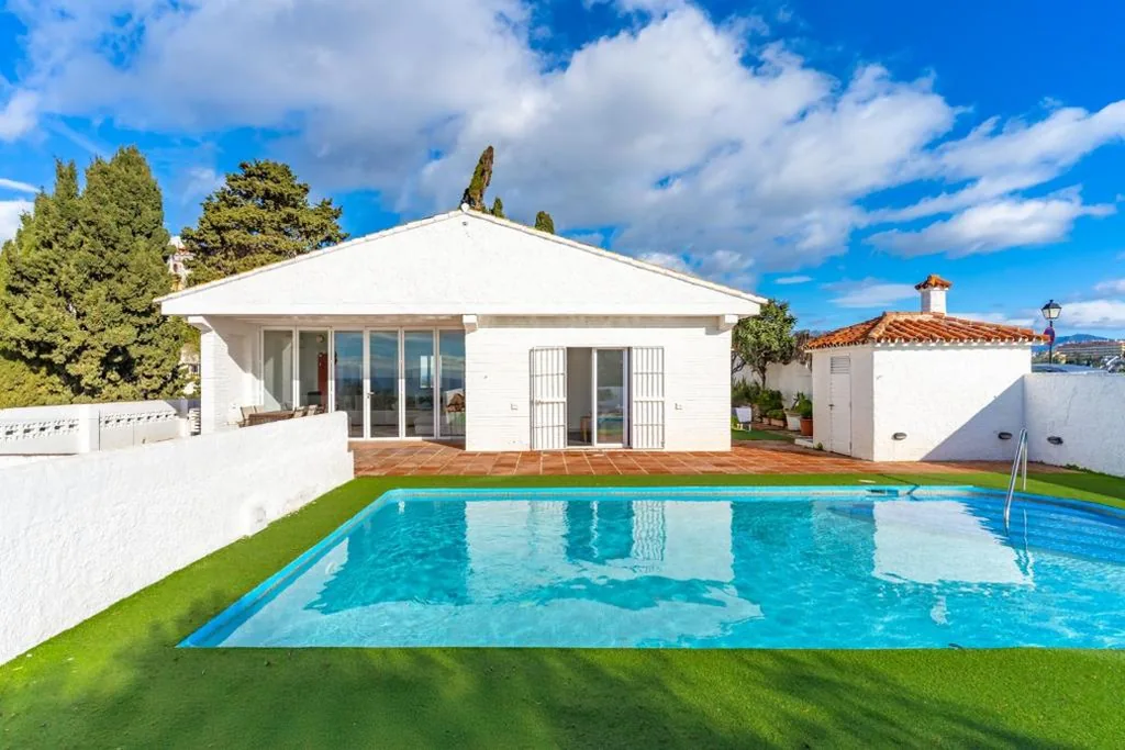 Villa con vistas al mar — Casa Green