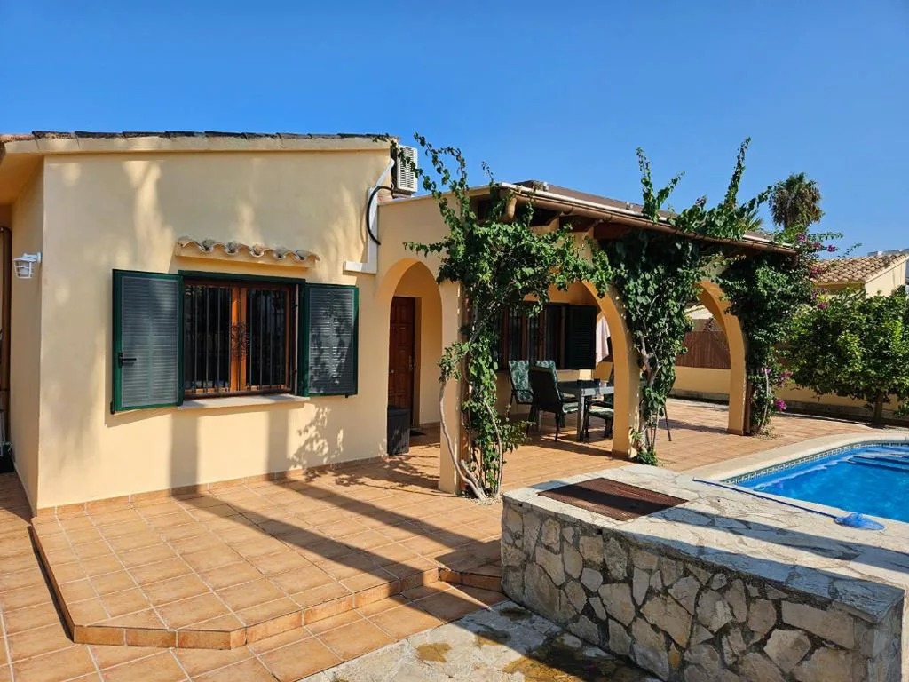 Villa mit 3 Schlafzimmern — Casa Heli 2