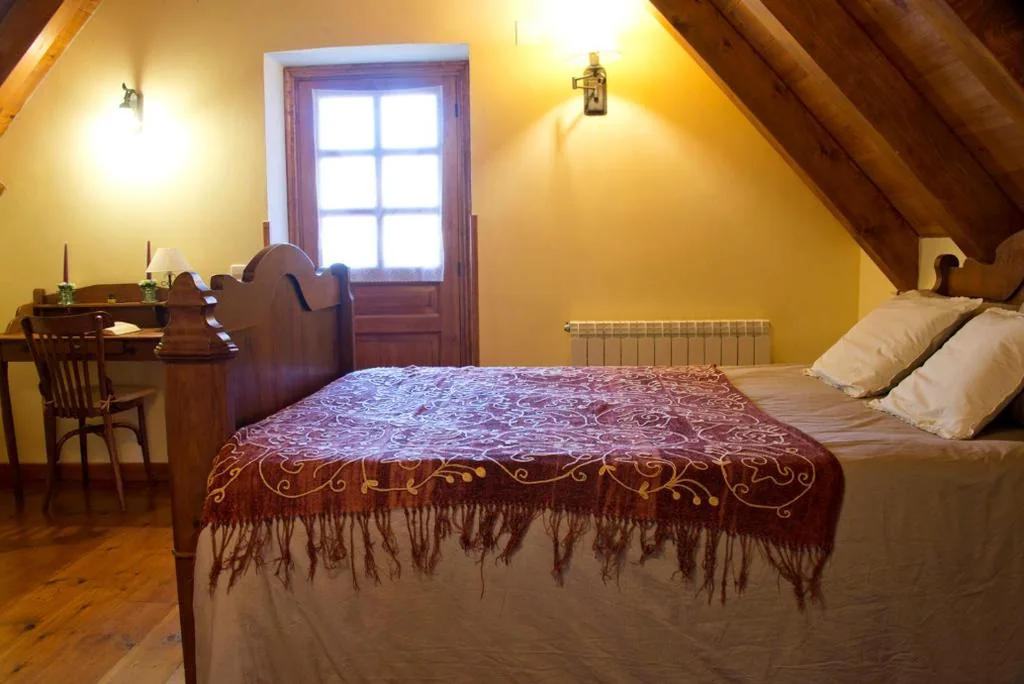 Habitación Doble con vistas a la montaña — Casa Helipa