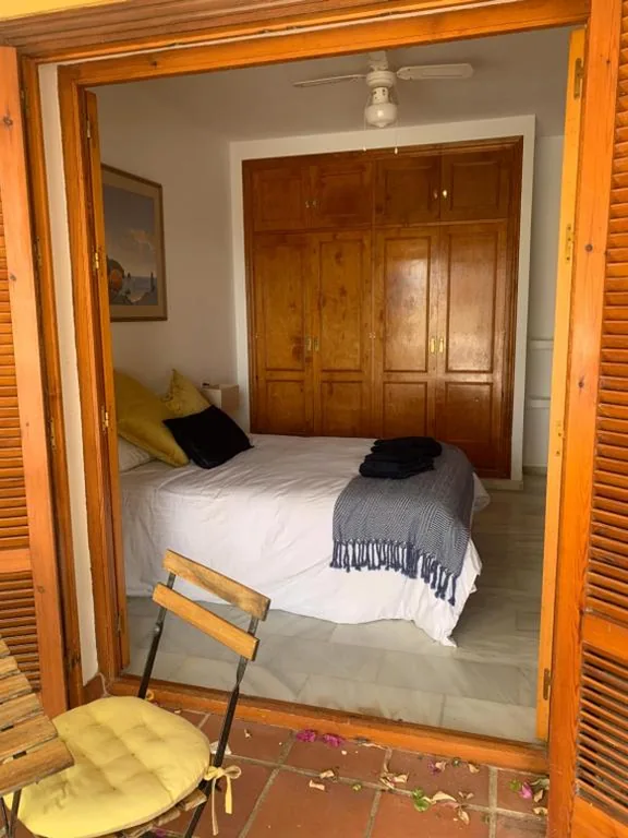Doppelzimmer mit eigenem Bad — Casa Hermosa Mijas