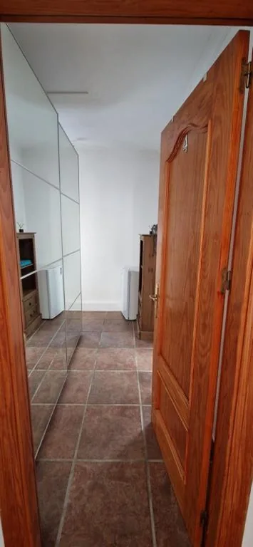 Kamer met extra groot bed — Casa Hilton
