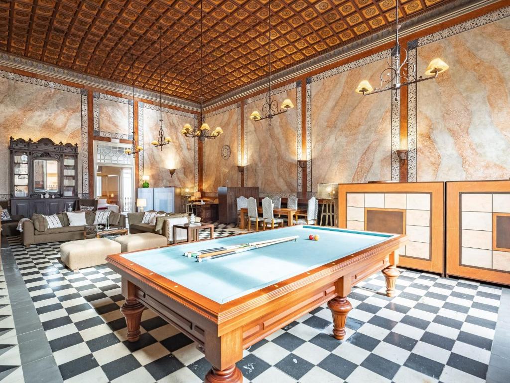 Casa Indiana en el corazón de Begur con azotea