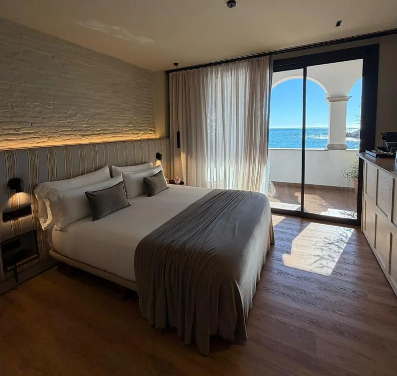 海の景色を望むデラックスダブルルーム・ツインベッド — Casa Indiana Hotel Boutique