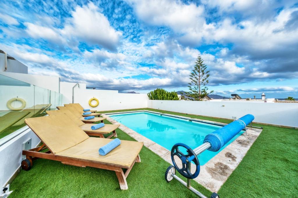 Casa Iria - Private pool and BBQ By Lanzarote Vacation Homes