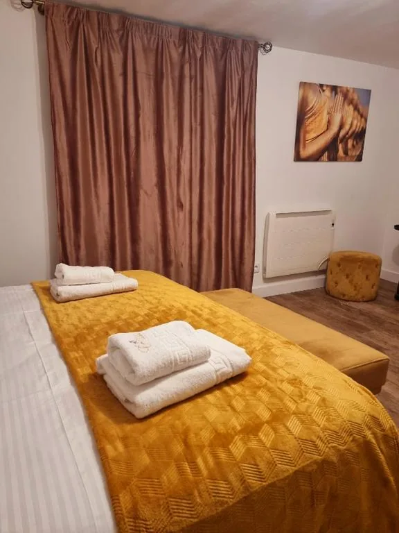 Habitación Doble con balcón — Casa iulia