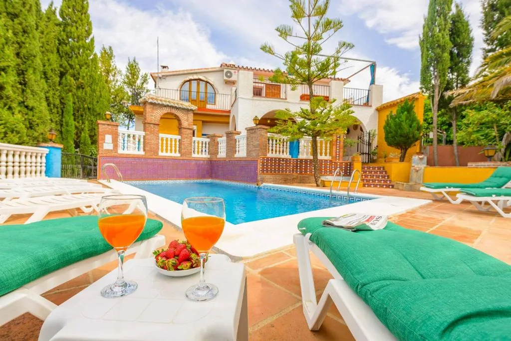 Casa de 8 dormitorios — Casa Jardín del Olivar con Piscina privada