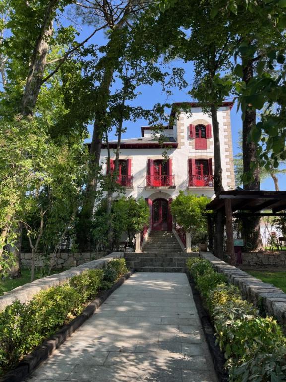 Casa Jardín El Colmenar