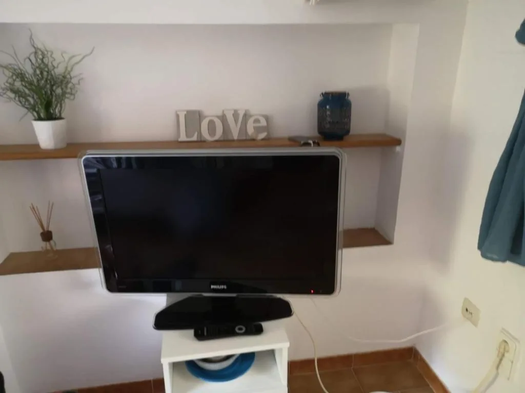 Quarto com cama extragrande. — Casa Jetizo