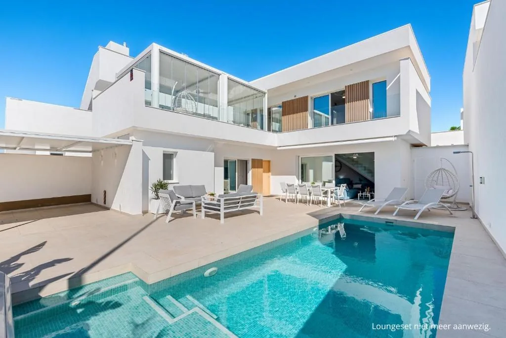 Villa con 3 camere da letto — Casa Jorge