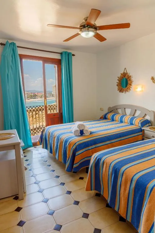 Dreibettzimmer mit Meerblick — Casa Juanita
