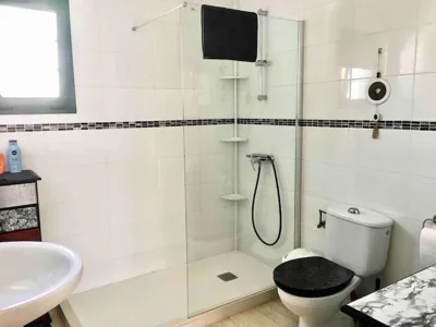 Casa KazBar, lovely 1 bed villa & communal pool — foto 8
