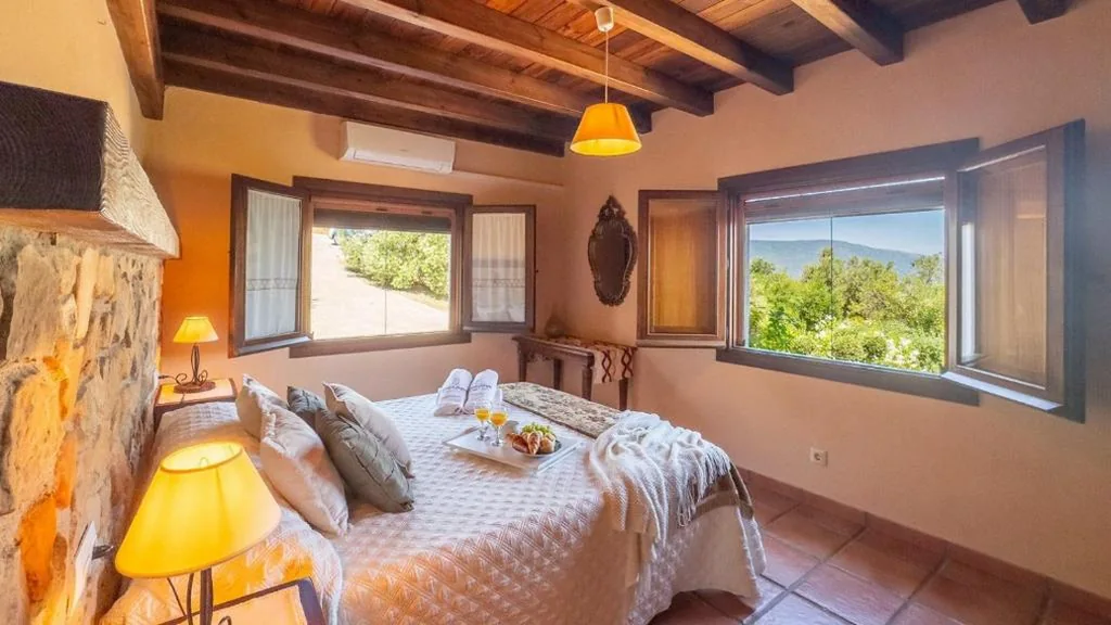 Casa La Buhardilla del Gastor by Ruralidays