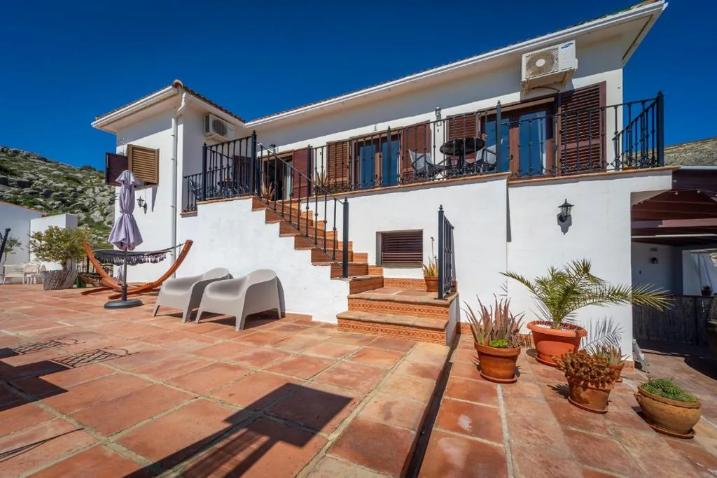 Estudio con vistas a las montañas — Casa La Calera - Adults Only 15 plus