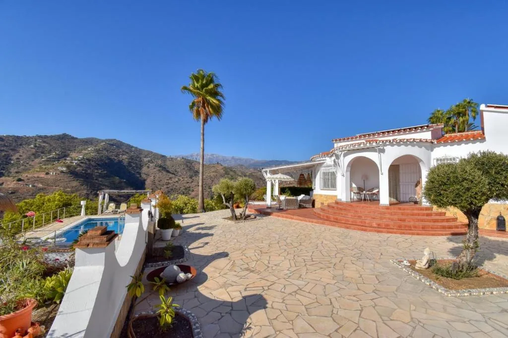 Villa con vistas al mar — Casa la Flor, villa with seaview in region Malaga