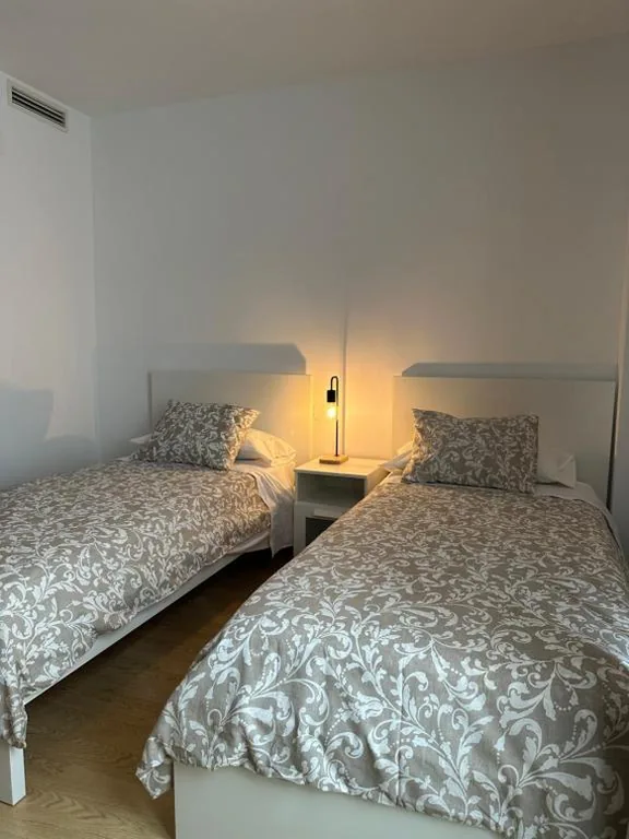 Tweepersoonskamer met 2 aparte bedden — Casa La Paz