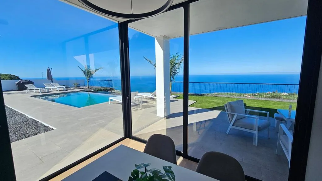 CASA LAINA - Piscina Climatizada