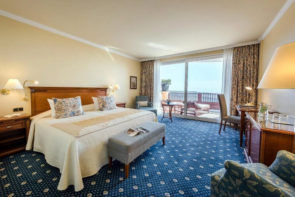 Camera doppia Deluxe con balcone e vista sul mare — Casa León Royal Retreat