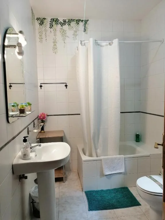 Habitación con cama grande — Casa Licerio