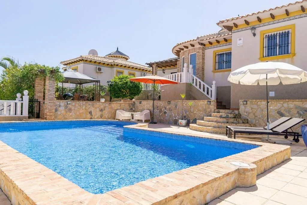 Villa — Casa Lilly-Rose, a beautiful 3 bedroom detached villa a short walk to the Villamartin Plaza & Golf course