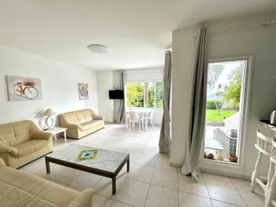 Casa Lilo, en jardin grande, con una gran piscina y barbacoa — foto 6