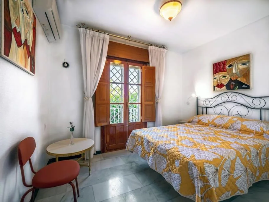 Casa Limonero con parking gratis junto a centro histórico