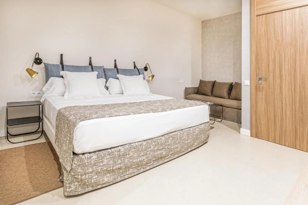 Familienzimmer Standard — Casa Lirio by Blossom Hotels