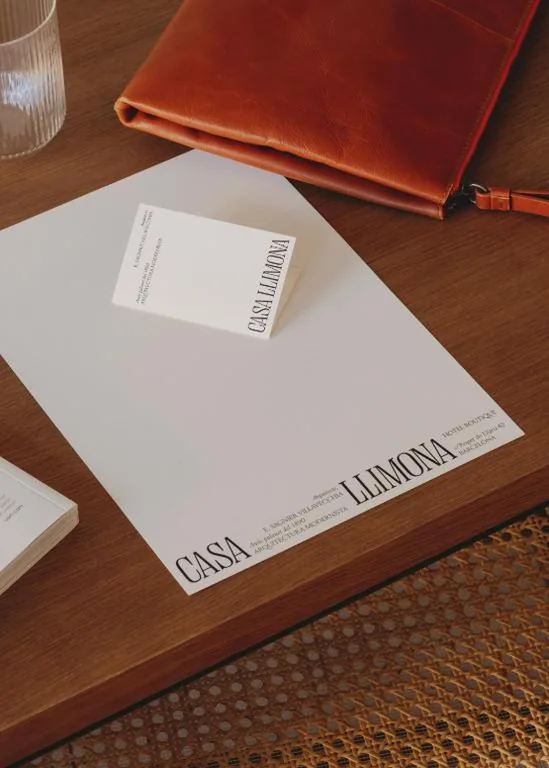 バルコニー付きダブルルーム — Casa Llimona Hotel Boutique