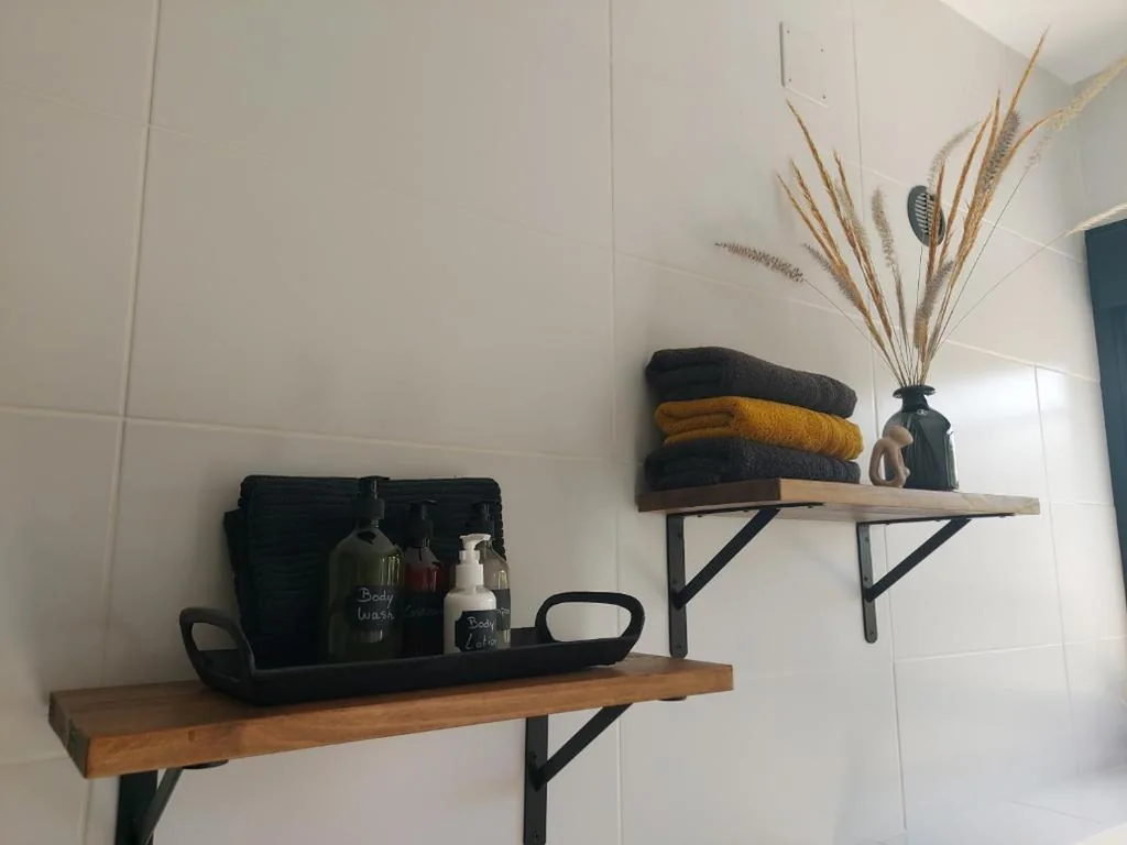 Vierpersoonskamer met badkamer — Casa Loko