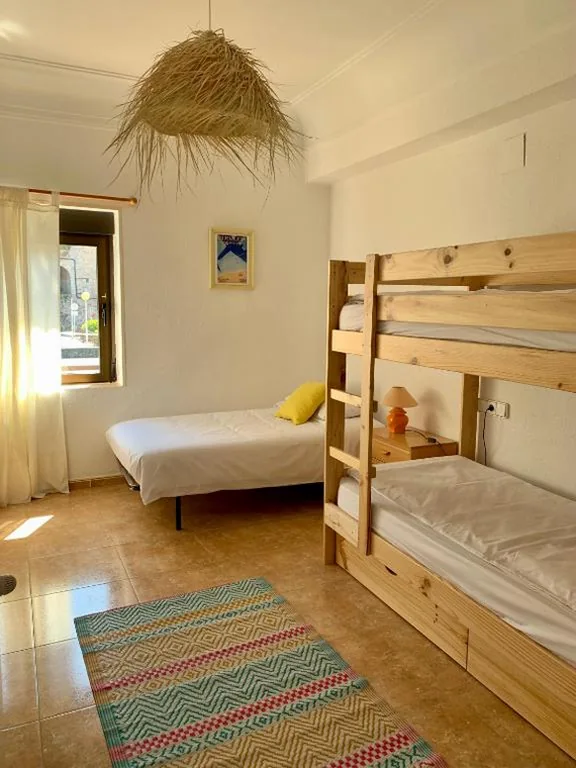 Etagenbett im Gemeinschaftsschlafsaal – nur für Frauen — casa loopez Hostel