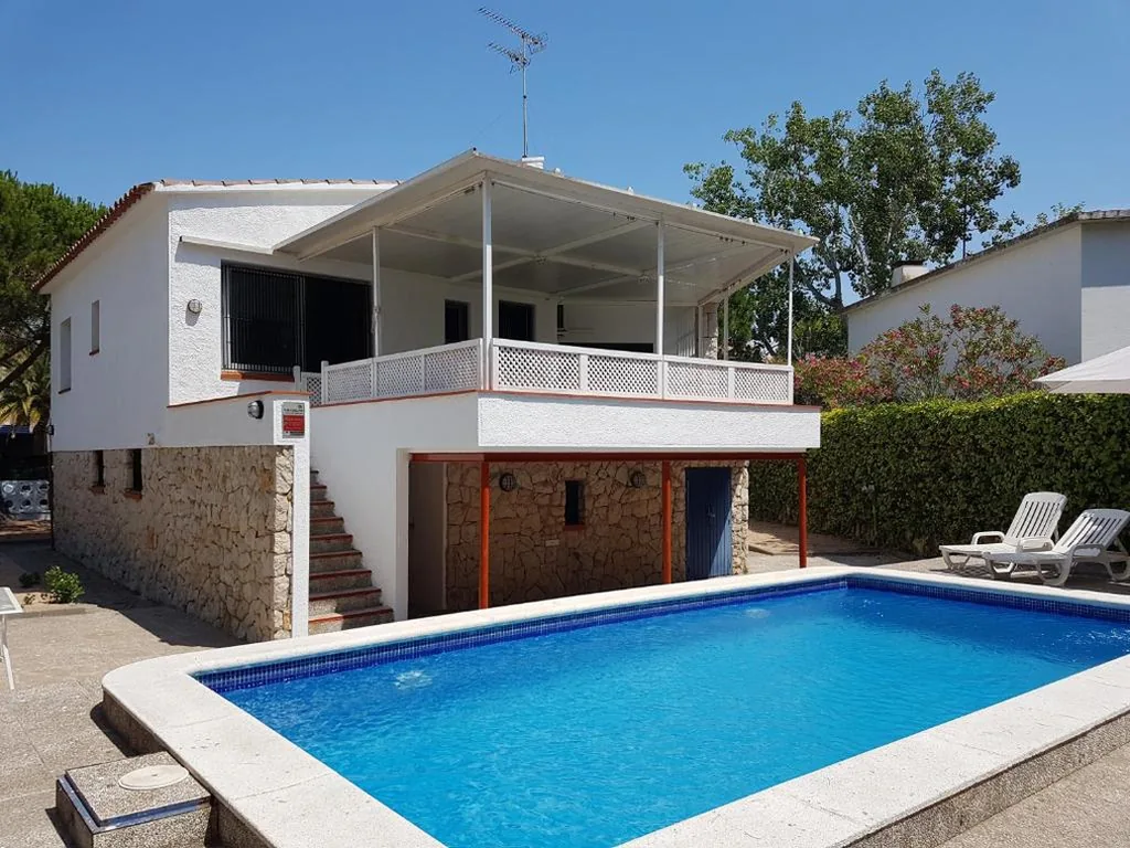 Casa de 5 dormitorios — Casa Lorca
