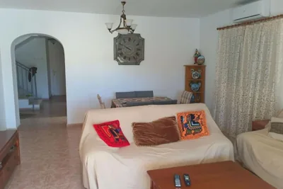 Casa Los Olivos, villa with a pool — Foto 10