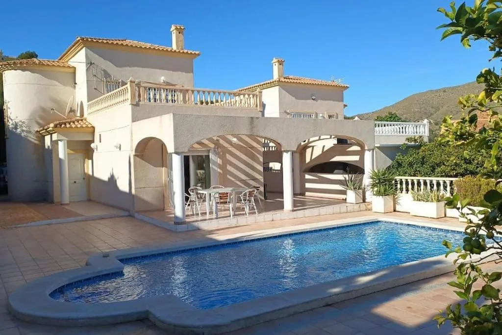 Villa mit 3 Schlafzimmern — Casa Los Olivos, villa with a pool
