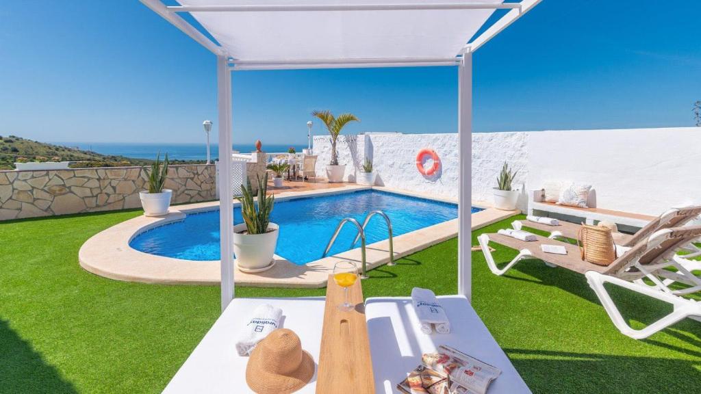 Casa Los Pinos Torrox by Ruralidays