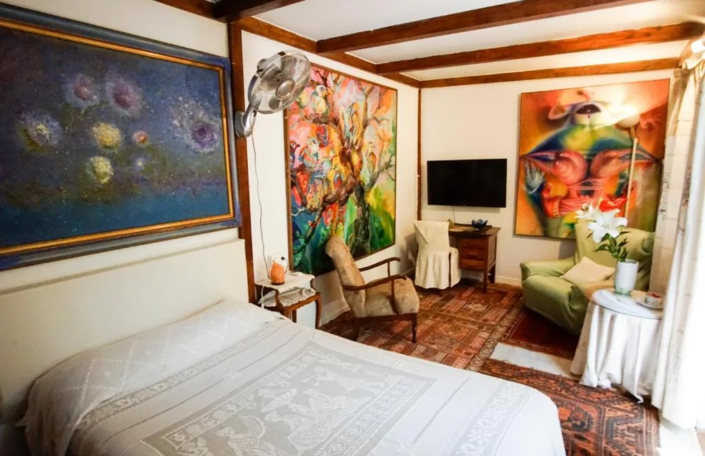 Habitación Doble con patio — Casa Luminosa