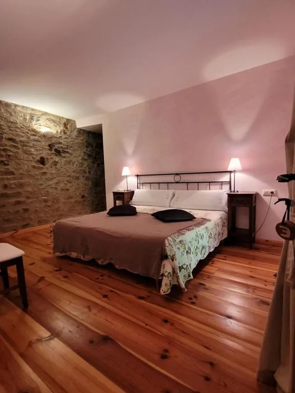Habitación Doble con baño privado - 1 o 2 camas — Casa Macianet