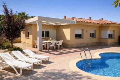 Casa Mañet - "Pet Friendly - Piscina Privada - Playa - BBQ - Parking - Delta de l'Ebre - Riumar" — foto 4