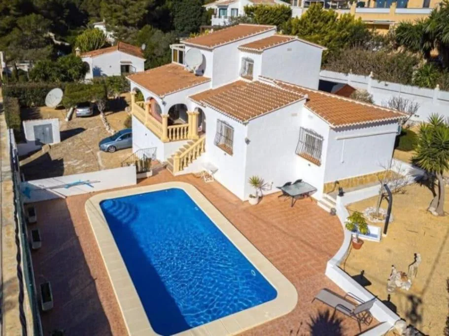Villa mit 3 Schlafzimmern — Casa Maria Granadella, three bedroom villa with private pool