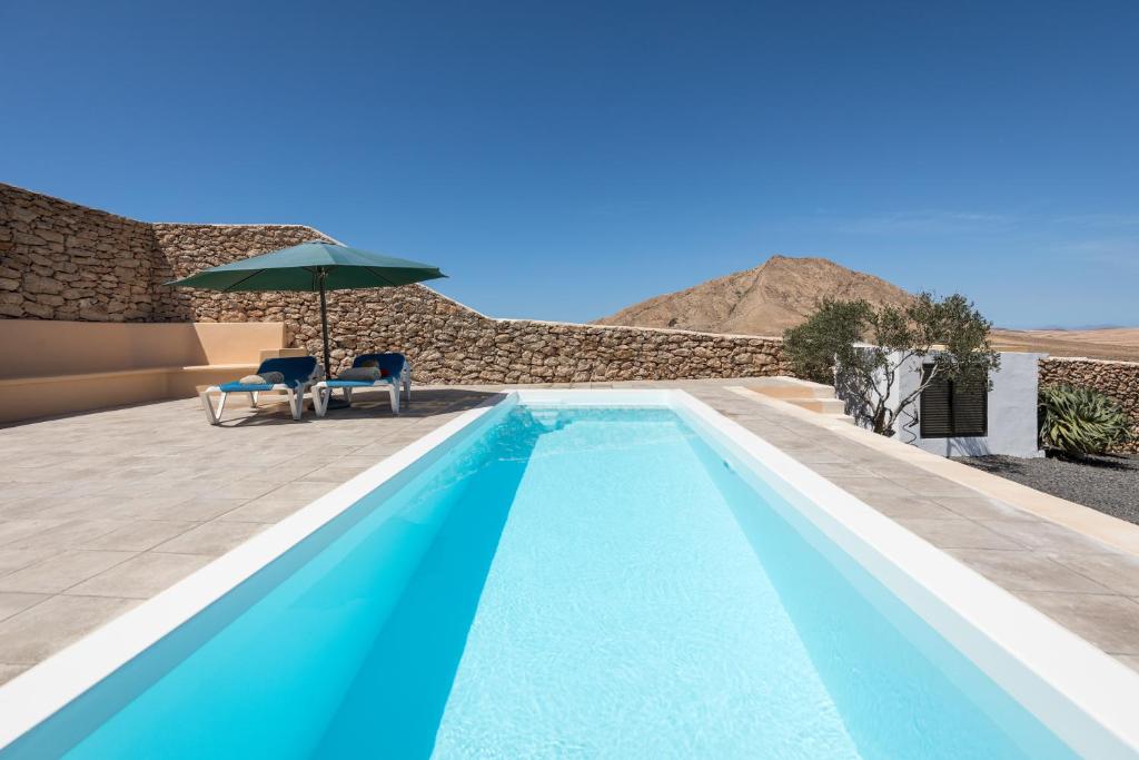 Casa Marisa with Heated Pool & Garden