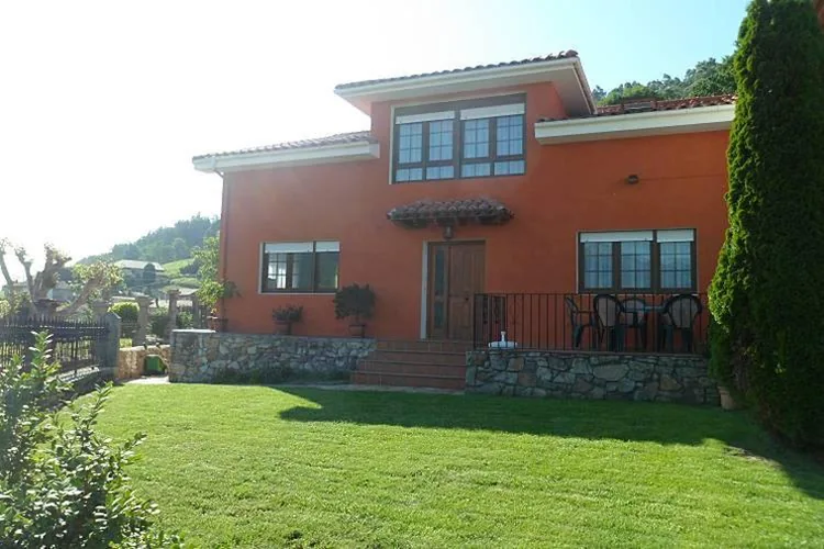 Casa de 4 dormitorios — Casa Mary Carmen