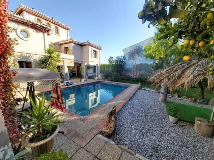 Villa met privézwembad — Casa mary