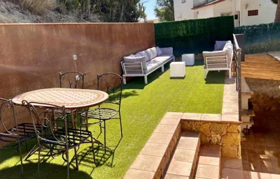 Casa Mas Ambros con piscina desbordante — foto 10