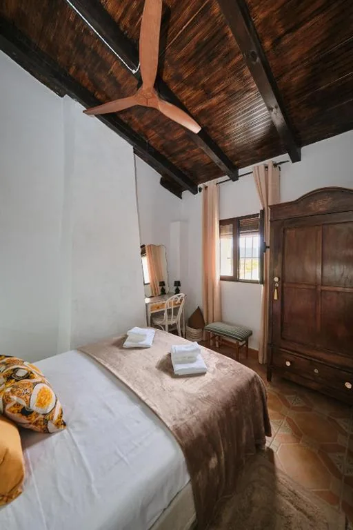 Quarto Duplo com casa de banho partilhada — Casa Mathilda