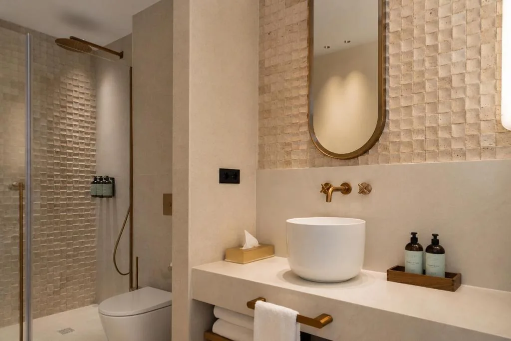 Habitación Deluxe — CASA METT Sitges - Adults Only