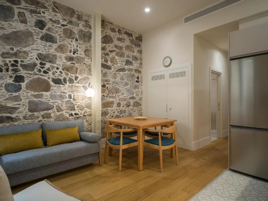 Apartamento de 2 dormitorios — CASA MfT