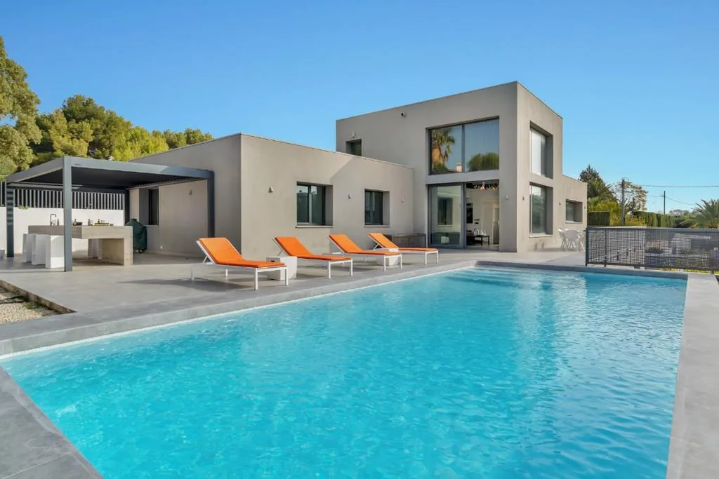 3-Bedroom Villa — Casa Mieke Modern Villa Denia View of the Montgo Mountain