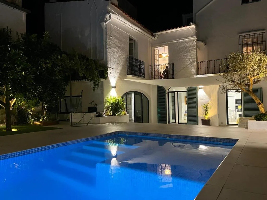 Villa — Casa MIRA