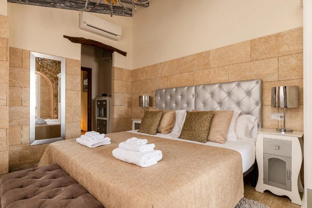 Camera Deluxe con letto matrimoniale extra-large — Casa Mistela