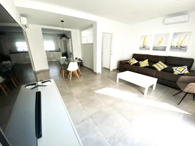 Casa moderna, piscina, playa, TV75, Netflix, PS4 — foto 6